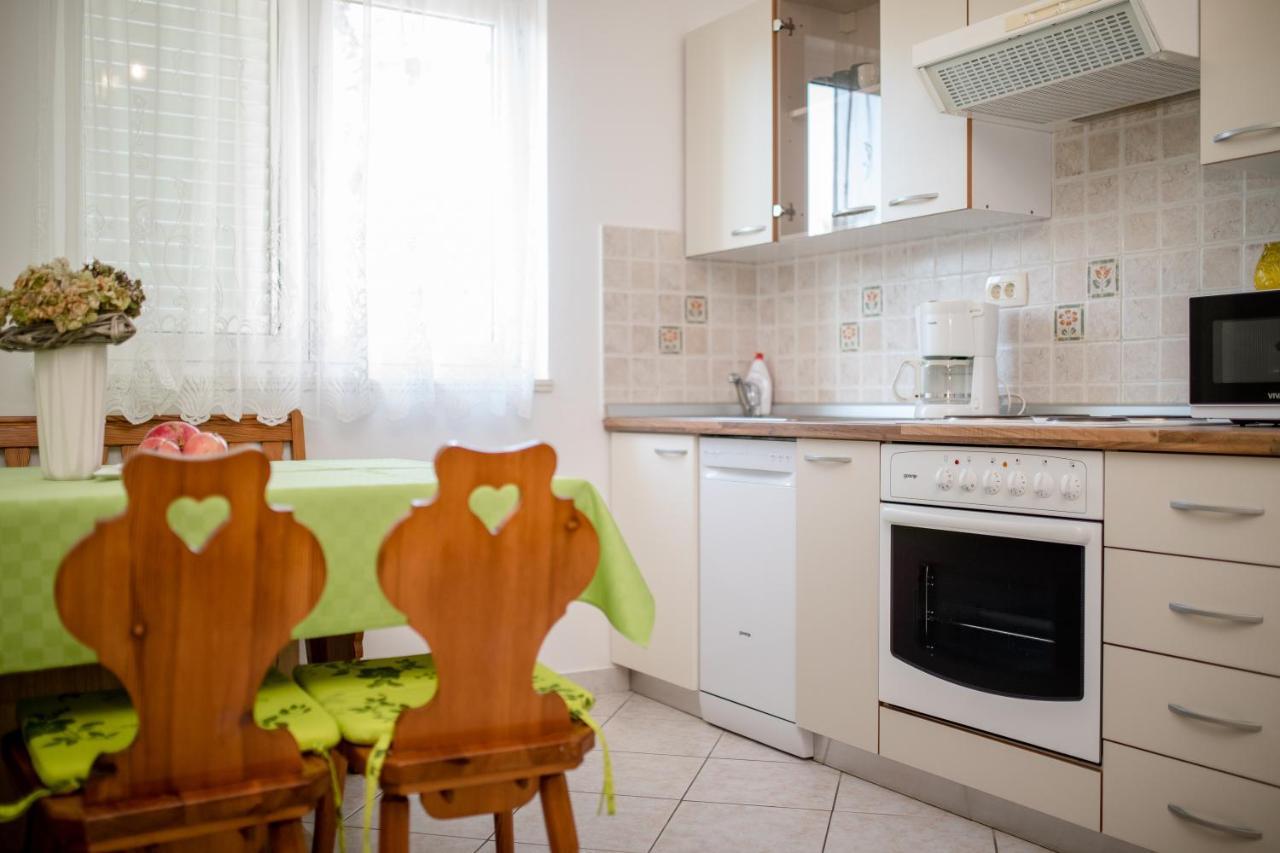 Apartment Marisol Barbat Barbat na Rabu Exterior photo