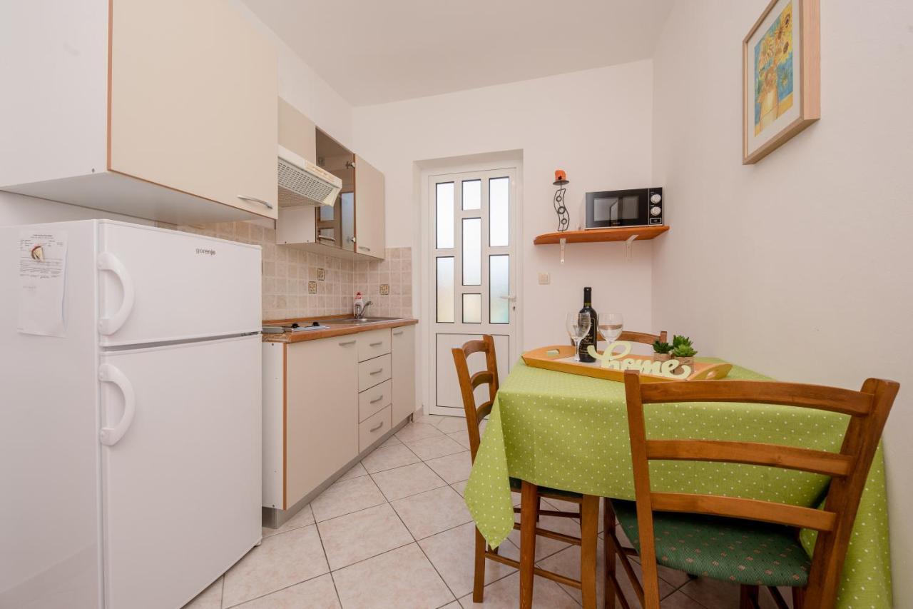 Apartment Marisol Barbat Barbat na Rabu Exterior photo