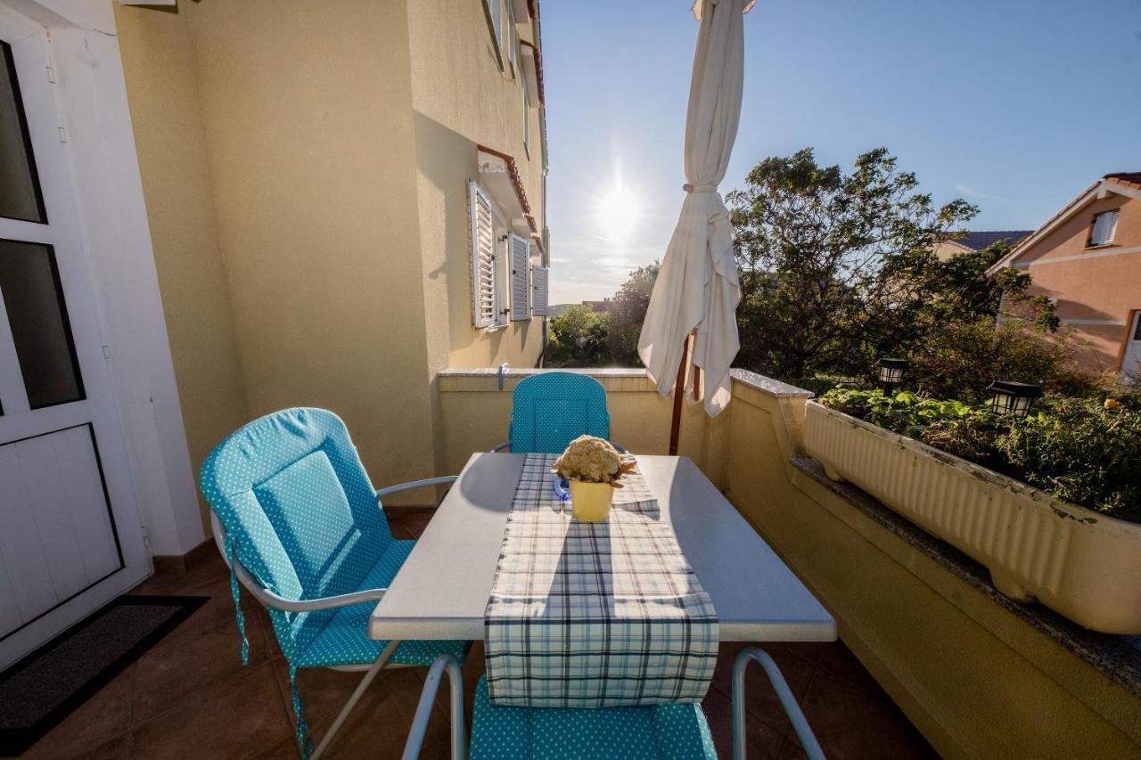 Apartment Marisol Barbat Barbat na Rabu Exterior photo